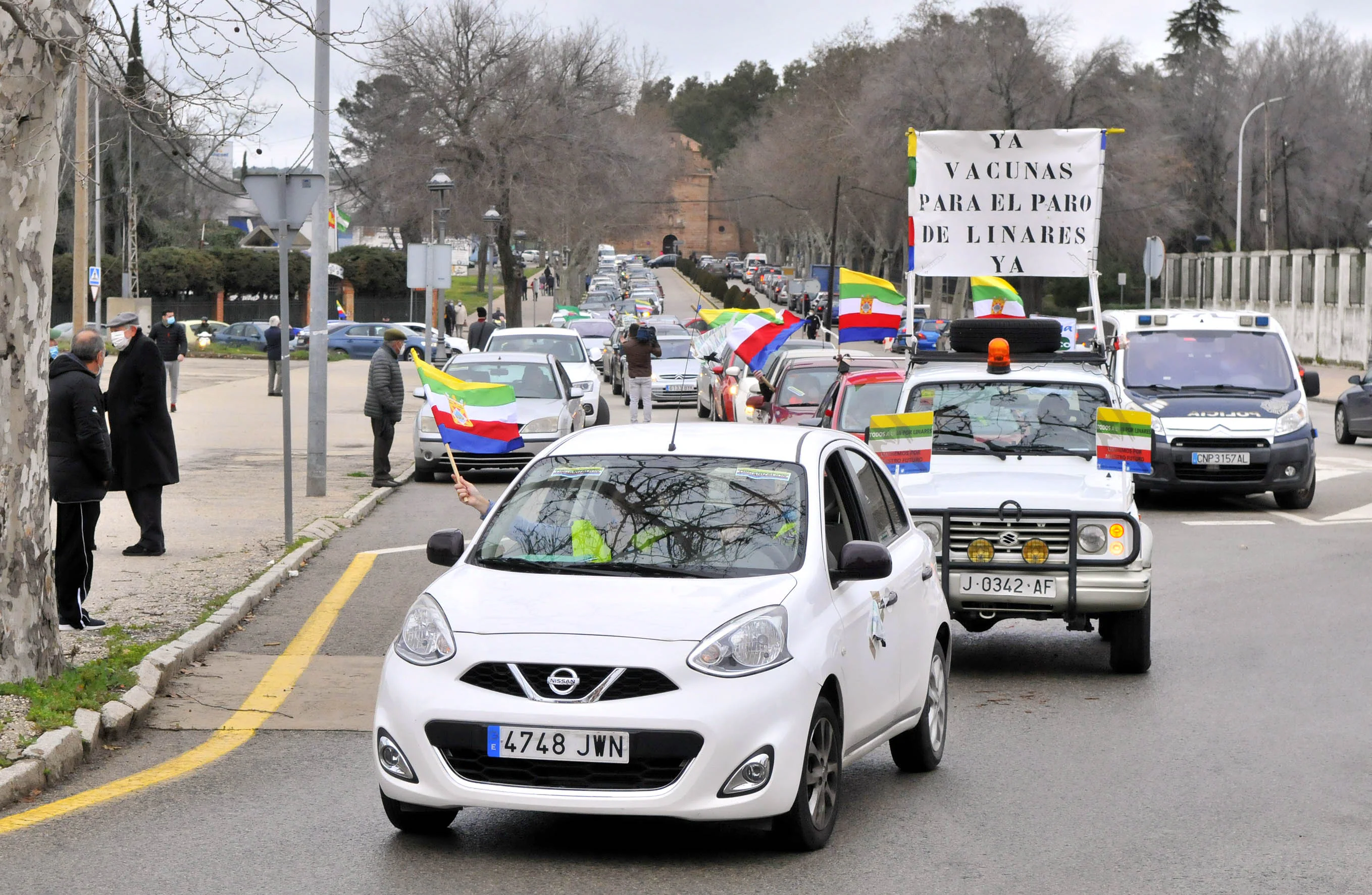 Fotos Linares sale a la calle para apoyar a los trabajadores de